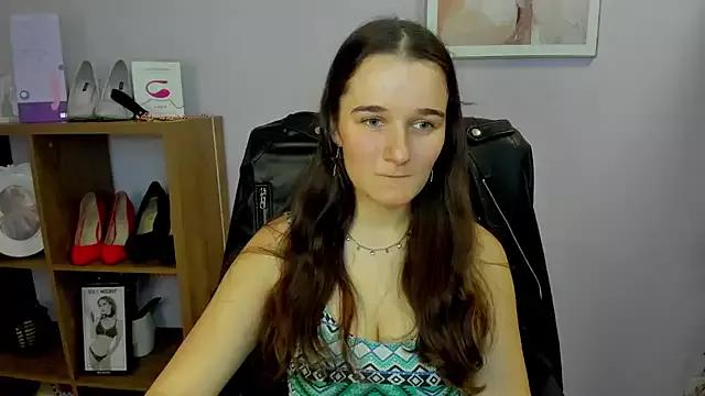 Check out our webcam shows gallery and message on a personal level with our sweet squirt cams hosts, showing off their natural physiques and sex toys.