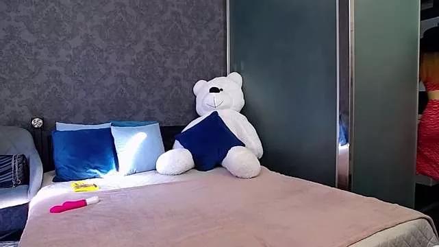 Check out our webcam shows gallery and message on a personal level with our sweet squirt cams hosts, showing off their natural physiques and sex toys.