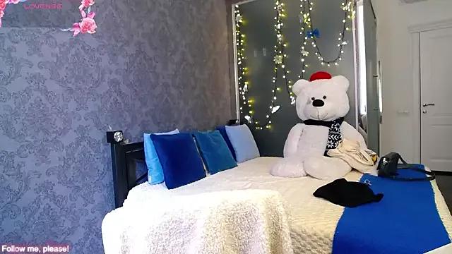 Check out our webcam shows gallery and message on a personal level with our sweet squirt cams hosts, showing off their natural physiques and sex toys.