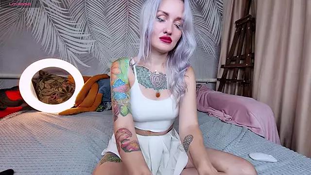 KateMonroe from StripChat is Freechat