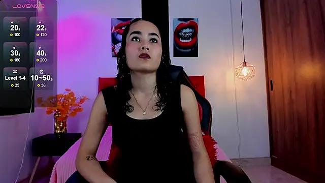Check out our webcam shows gallery and message on a personal level with our sweet squirt cams hosts, showing off their natural physiques and sex toys.