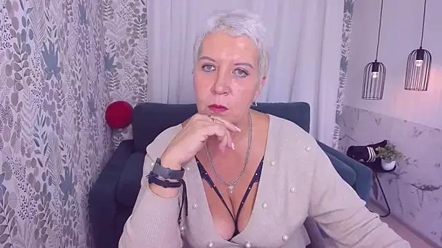 KathySunn from StripChat is Freechat