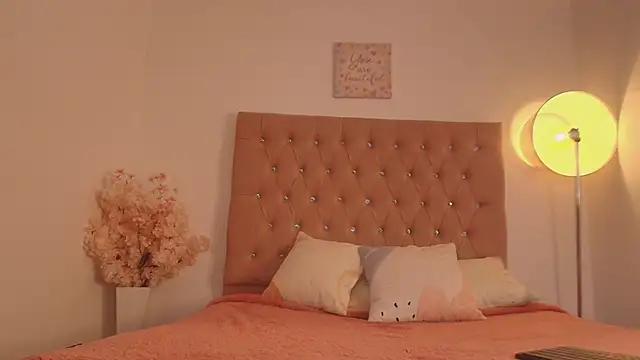 Check out our webcam shows gallery and message on a personal level with our sweet squirt cams hosts, showing off their natural physiques and sex toys.