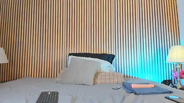 keeyla_stone from StripChat is Freechat