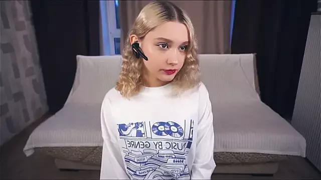 KelleLillie from StripChat is Freechat