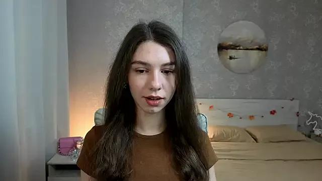 KellyShines from StripChat is Freechat