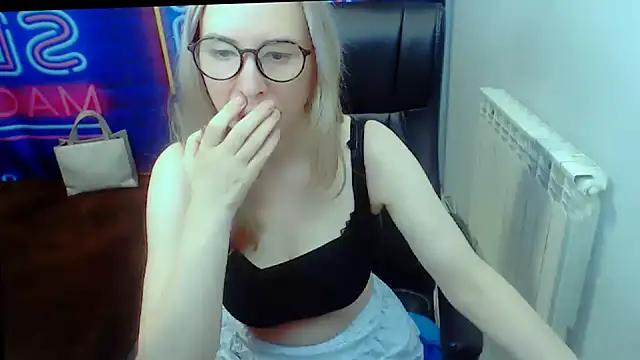 Check out our webcam shows gallery and message on a personal level with our sweet squirt cams hosts, showing off their natural physiques and sex toys.