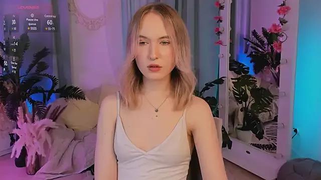 kikishyness from StripChat is Freechat