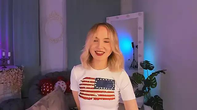 Check out our webcam shows gallery and message on a personal level with our sweet squirt cams hosts, showing off their natural physiques and sex toys.