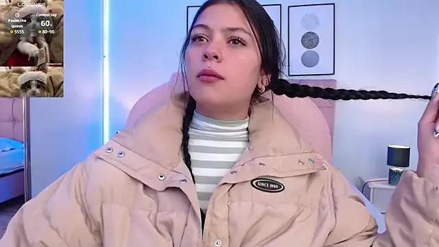 Check out our webcam shows gallery and message on a personal level with our sweet squirt cams hosts, showing off their natural physiques and sex toys.