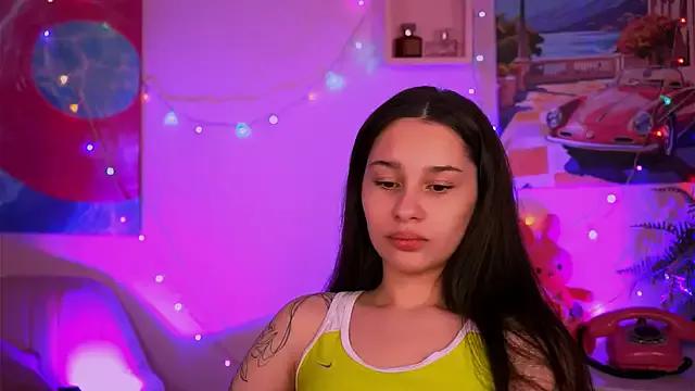 KimClarks_ from StripChat is Freechat