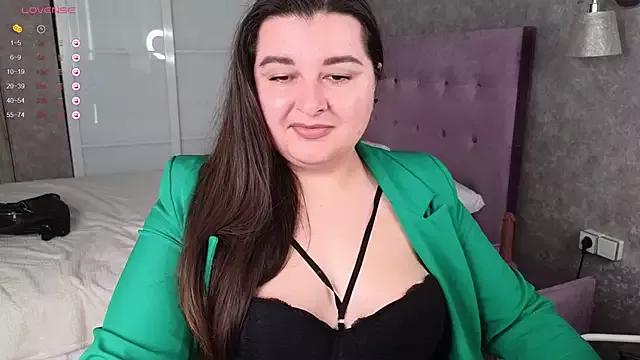 Kira_fire from StripChat is Freechat
