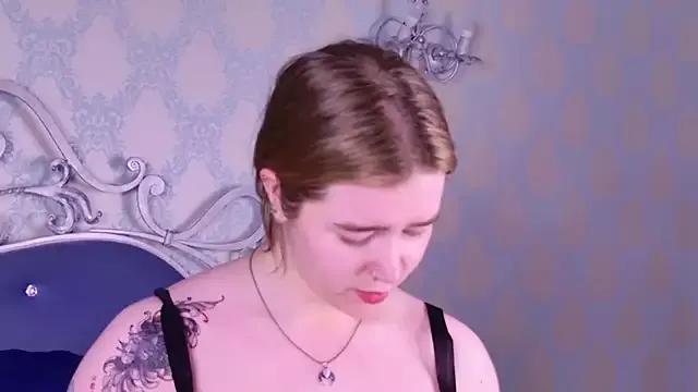 KiraForsie from StripChat is Freechat