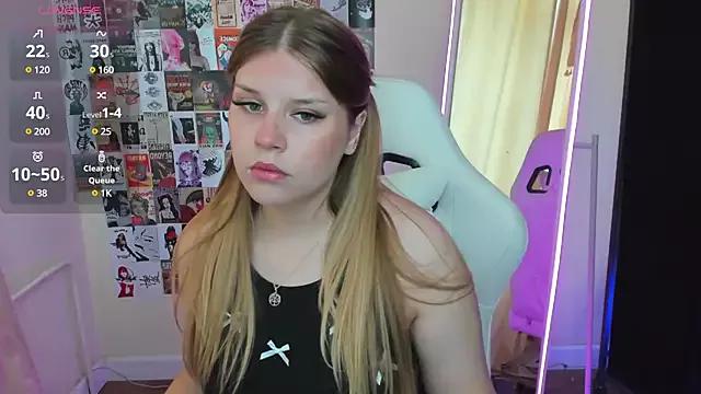 Check out our webcam shows gallery and message on a personal level with our sweet squirt cams hosts, showing off their natural physiques and sex toys.