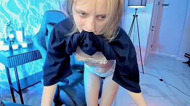 Check out our webcam shows gallery and message on a personal level with our sweet squirt cams hosts, showing off their natural physiques and sex toys.