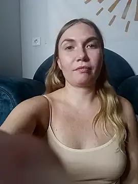 KisaVixen from StripChat is Freechat