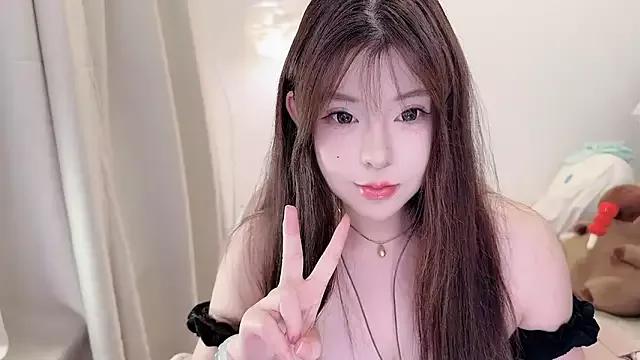 kissdidiovo from StripChat is Freechat