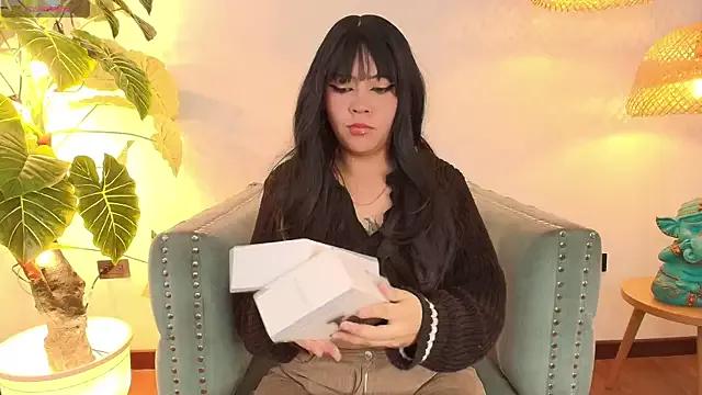 Kitty_Moon_11 from StripChat is Freechat