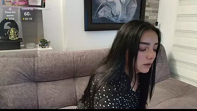 Kitty_Rhodes from StripChat is Freechat