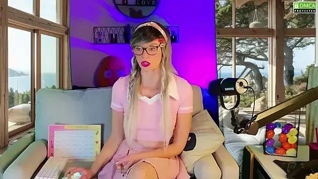 Check out our webcam shows gallery and message on a personal level with our sweet squirt cams hosts, showing off their natural physiques and sex toys.