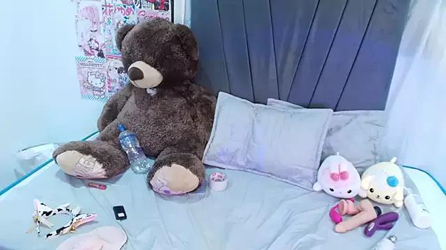 Check out our webcam shows gallery and message on a personal level with our sweet squirt cams hosts, showing off their natural physiques and sex toys.