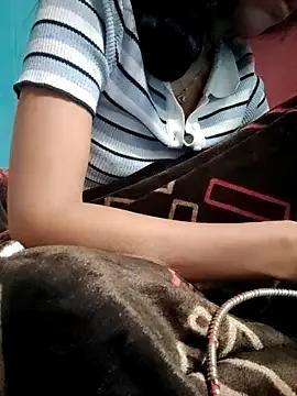 Koziekylie from StripChat is Freechat