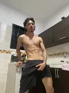 Kriss_Edwards from StripChat is Freechat