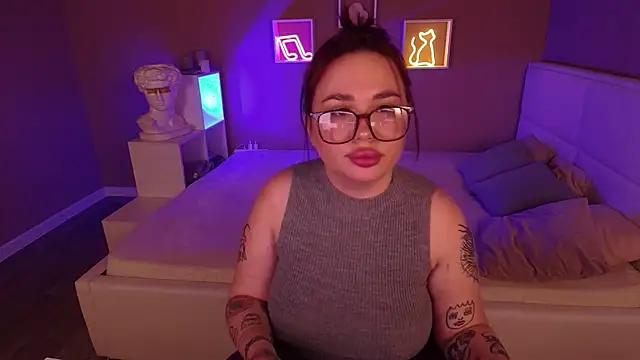 KristyMoss from StripChat is Freechat