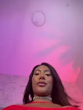 KyaraMiller from StripChat is Freechat