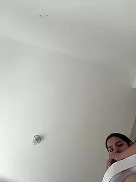Kylie2211 from StripChat is Freechat