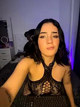 kylie444_ from StripChat is Freechat