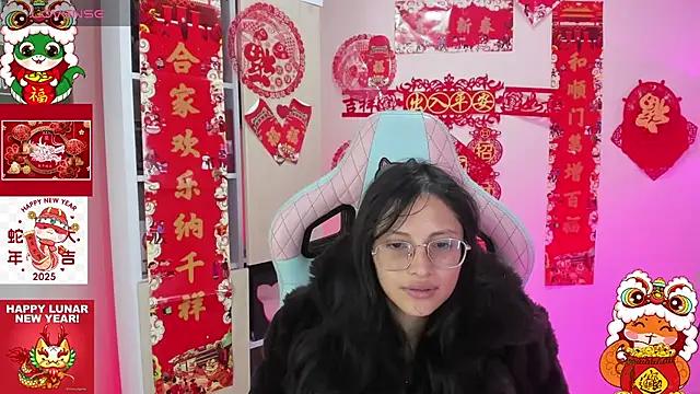 Check out our webcam shows gallery and message on a personal level with our sweet squirt cams hosts, showing off their natural physiques and sex toys.
