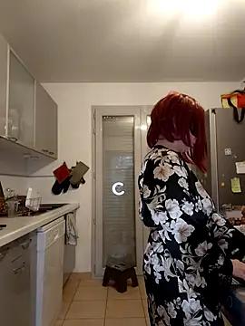 la_petite_prunette69 from StripChat is Freechat
