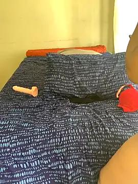 Lady-Amina from StripChat is Freechat