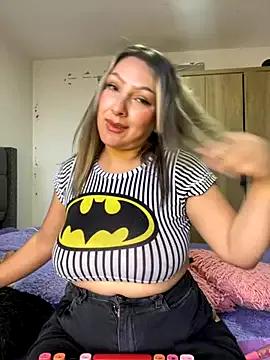 Check out our webcam shows gallery and message on a personal level with our sweet squirt cams hosts, showing off their natural physiques and sex toys.