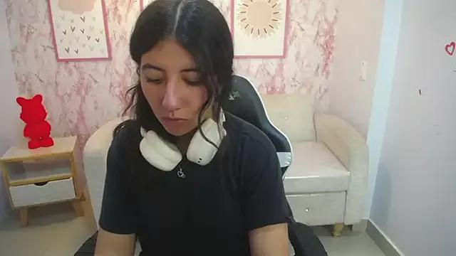 Ladysessh_ch from StripChat is Freechat