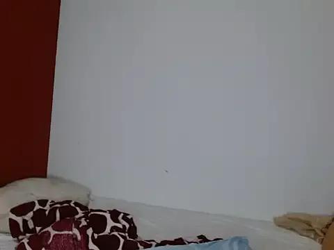 LalyRoberts from StripChat is Freechat