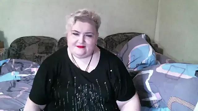Lana555 from StripChat is Freechat