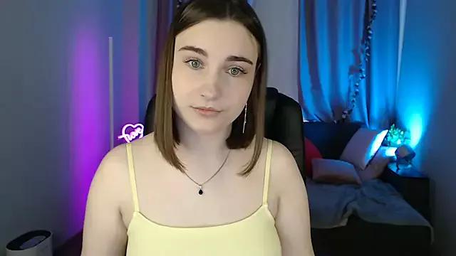 LaneyGrey from StripChat is Freechat