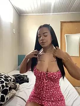 larasanshes from StripChat is Freechat