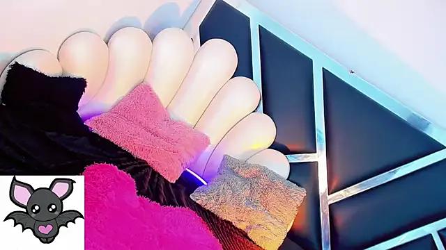 Check out our webcam shows gallery and message on a personal level with our sweet squirt cams hosts, showing off their natural physiques and sex toys.