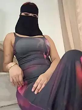 latinabhabi from StripChat is Freechat