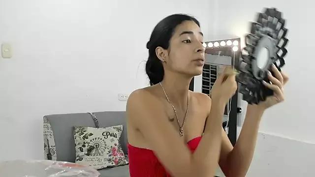 latinahousewife from StripChat is Freechat