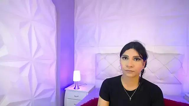 Laura_Angeel from StripChat is Freechat