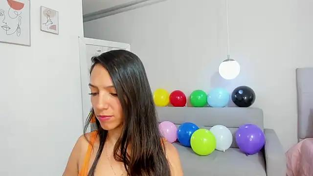 Laura_Bonnet_ from StripChat is Freechat
