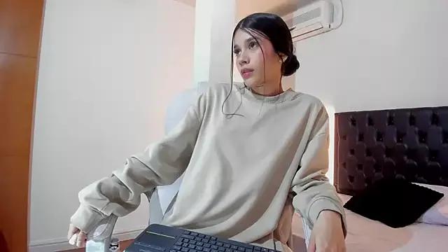 Check out our webcam shows gallery and message on a personal level with our sweet squirt cams hosts, showing off their natural physiques and sex toys.