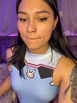 Check out our webcam shows gallery and message on a personal level with our sweet squirt cams hosts, showing off their natural physiques and sex toys.