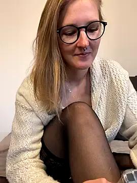 LauraLuxxx from StripChat is Freechat