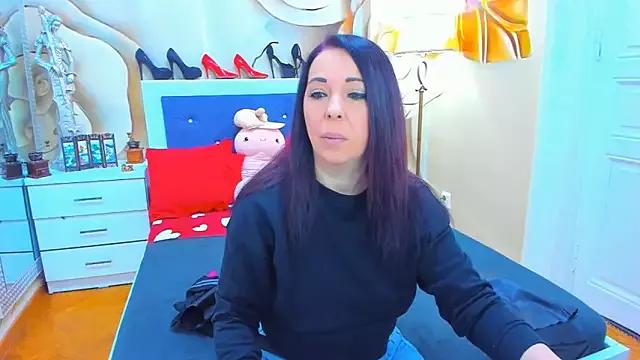 Check out our webcam shows gallery and message on a personal level with our sweet squirt cams hosts, showing off their natural physiques and sex toys.