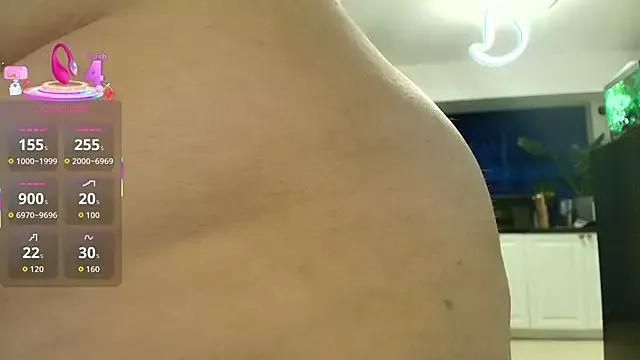 Layla- from StripChat is Freechat